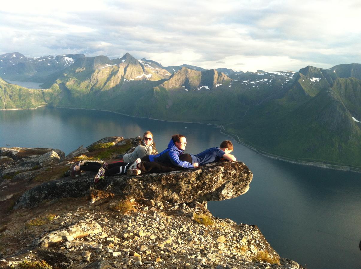 Visit Leif At Senja Apartamento Gibostad Exterior foto