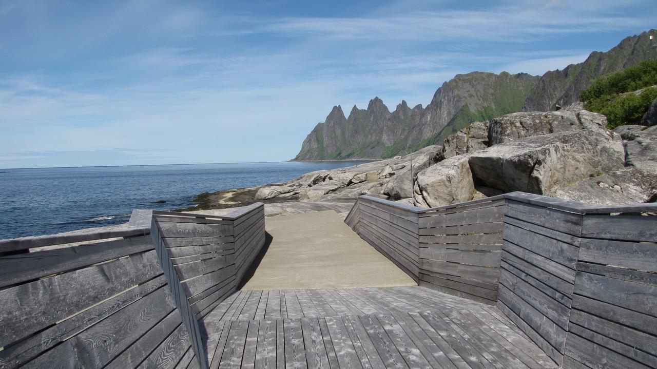 Visit Leif At Senja Apartamento Gibostad Exterior foto